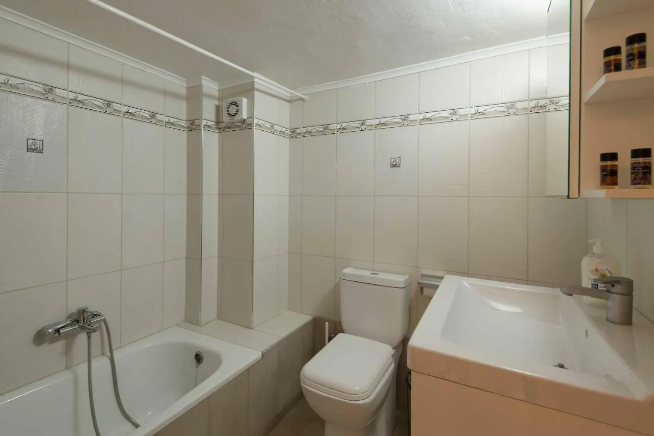 3 Bedroom Apartment Close To The City Center Thessaloniki